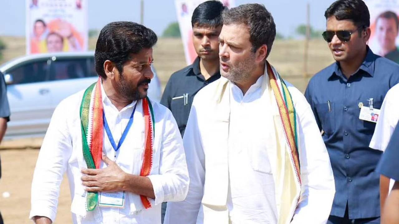 Rahul Gandhi : 76వేల మంది రైతులు చనిపోతే రైతు బీమా ఇచ్చామన్నారు : రేవంత్ రెడ్డి Rahul Gandhi : 76వేల మంది రైతులు చనిపోతే రైతు బీమా ఇచ్చామన్నారు : రేవంత్ రెడ్డి