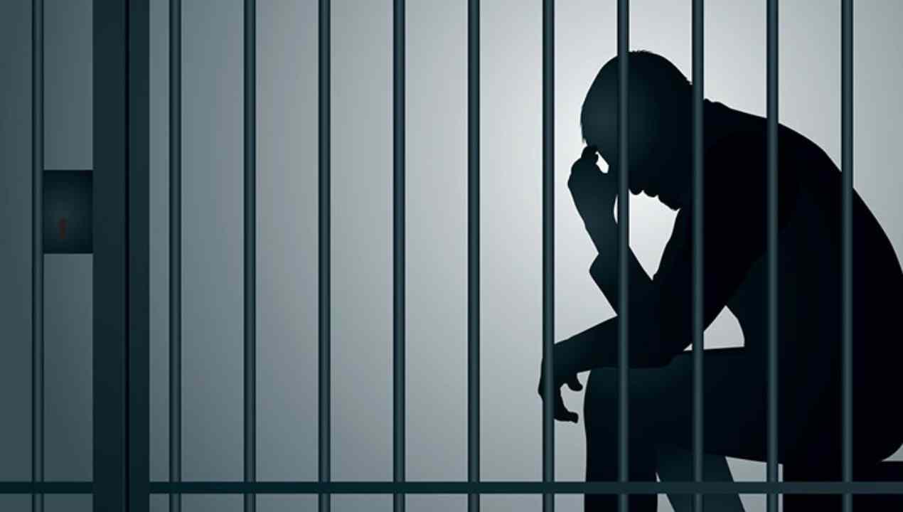 Crime news : పూజకోసం గుడికొచ్చిన భక్తురాలిని హత్యచేసిన పూజారి.. అరెస్ట్ చేసిన పోలీసులు.. Crime news : పూజకోసం గుడికొచ్చిన భక్తురాలిని హత్యచేసిన పూజారి.. అరెస్ట్ చేసిన పోలీసులు..