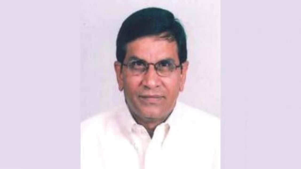 Director Sarath: టాలీవుడ్లో విషాదం.. సీనియర్ దర్శకుడి కన్నుమూత Director Sarath: టాలీవుడ్లో విషాదం.. సీనియర్ దర్శకుడి కన్నుమూత
