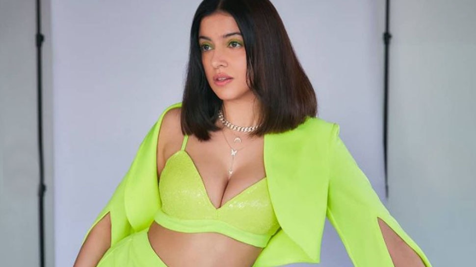 Divya Khosla Kumar10