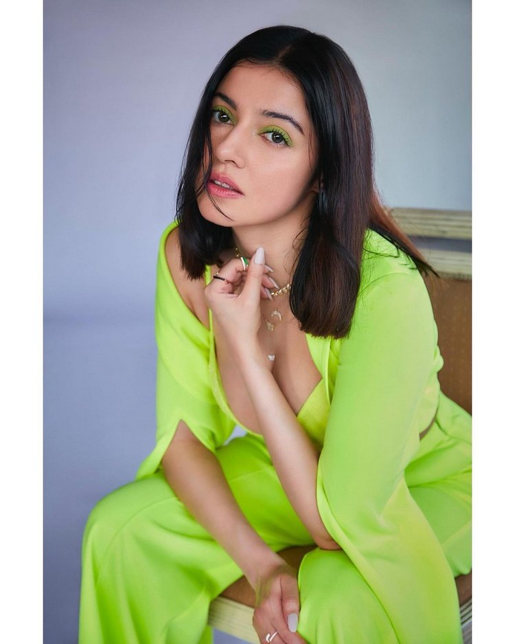 Divya Khosla Kumar8