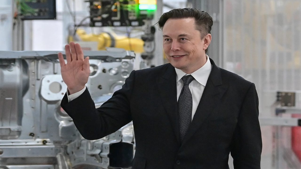 Elon Musk: టెస్లా కార్లకంటే రోబోలతోనే ఎక్కువ వ్యాపారం: ఎలన్ మస్క్ Elon Musk: టెస్లా కార్లకంటే రోబోలతోనే ఎక్కువ వ్యాపారం: ఎలన్ మస్క్