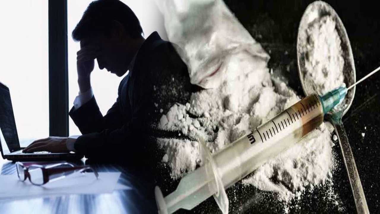 Hyd Drugs Case : హైదరాబాద్ డ్రగ్స్ కేసు.. టెకీలకు కిక్కిస్తోన్న కంపెనీలు..! Hyd Drugs Case : హైదరాబాద్ డ్రగ్స్ కేసు.. టెకీలకు కిక్కిస్తోన్న కంపెనీలు..!