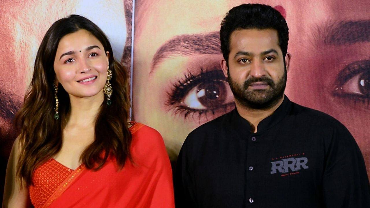 NTR30: ఈ నెలలో అలియా పెళ్లి.. ఎన్టీఆర్ కోసం మరో భామ? NTR30: ఈ నెలలో అలియా పెళ్లి.. ఎన్టీఆర్ కోసం మరో భామ?