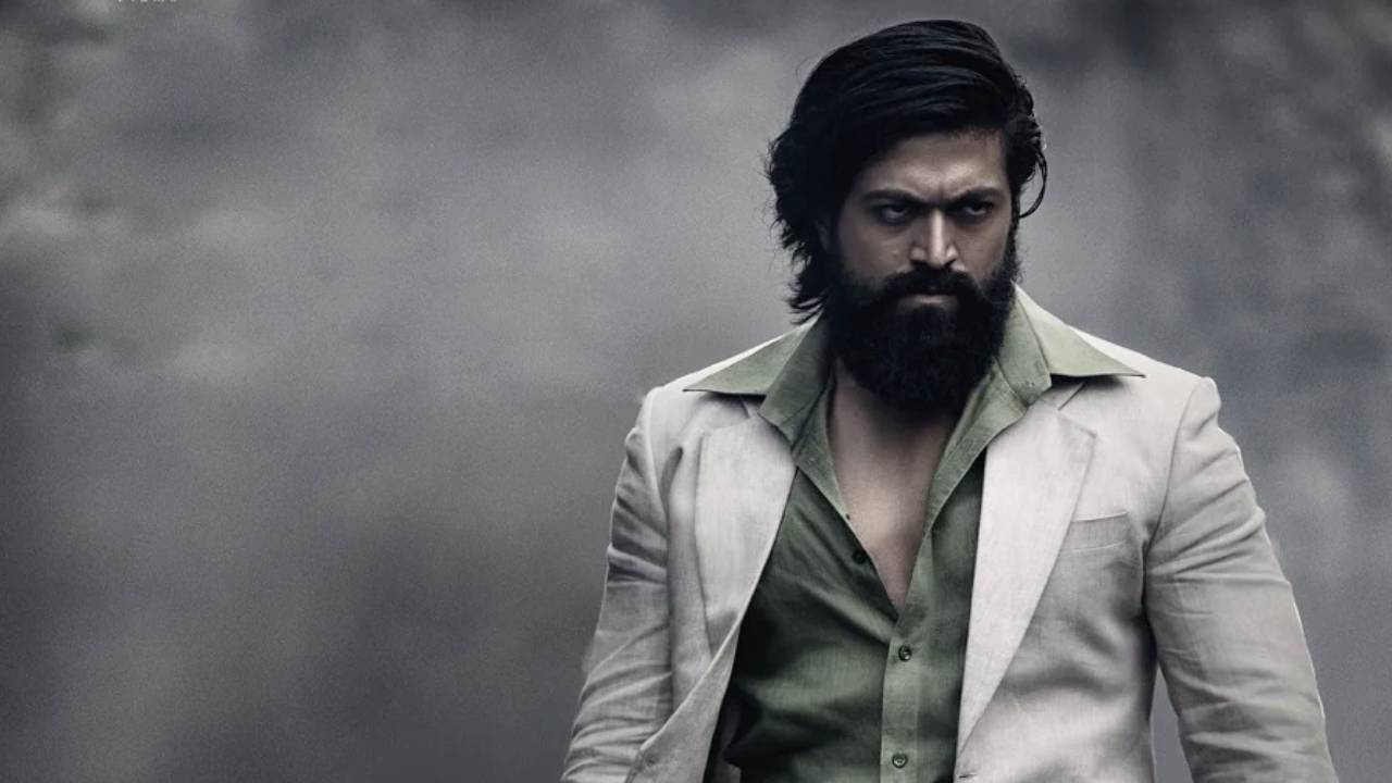 KGF2: బాక్సాఫీస్ దగ్గర కేజీఎఫ్ కుమ్ముడు.. మరో 8 రోజులు అడ్డేలేదు KGF2: బాక్సాఫీస్ దగ్గర కేజీఎఫ్ కుమ్ముడు.. మరో 8 రోజులు అడ్డేలేదు