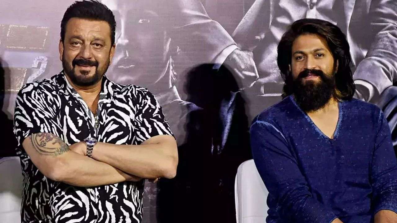 KGF2: ఇట్స్ ఎమోషనల్ టైమ్.. కేజీఎఫ్ కష్టాలను చెప్పుకుంటున్న యష్-దత్! KGF2: ఇట్స్ ఎమోషనల్ టైమ్.. కేజీఎఫ్ కష్టాలను చెప్పుకుంటున్న యష్-దత్!