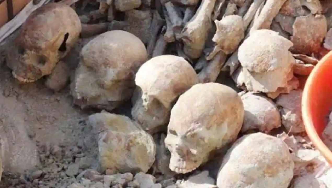 Mystery: వీడిన 160ఏళ్ల మిస్టరీ .. పాడుబడ్డ బావిలో పుర్రెలెవరివో తేలింది.. Mystery: వీడిన 160ఏళ్ల మిస్టరీ .. పాడుబడ్డ బావిలో పుర్రెలెవరివో తేలింది..