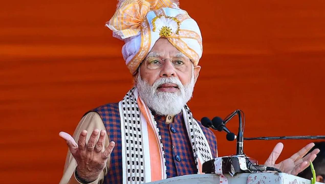 PM Modi: ఈరోజు రాత్రి 9.30గంటలకు ఎర్రకోట వేదికగా మోడీ ప్రసంగం .. ఇందుకు ఓ కారణముందట.. PM Modi: ఈరోజు రాత్రి 9.30గంటలకు ఎర్రకోట వేదికగా మోడీ ప్రసంగం .. ఇందుకు ఓ కారణముందట..