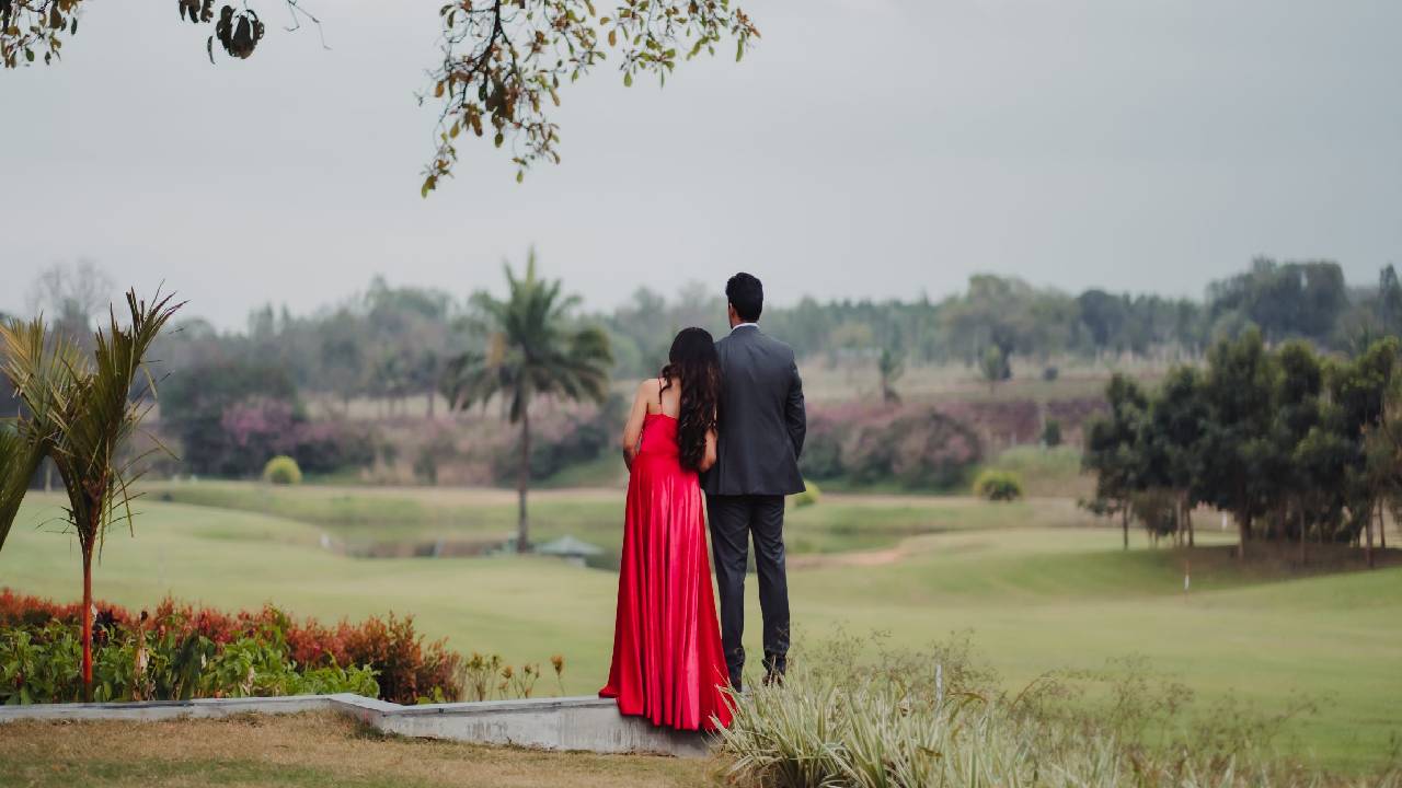 PRE WEDDING SHOOT: కొంపముంచిన ప్రీ వెడ్డింగ్ షూట్.. ఆసుపత్రిలో కొత్త జంట PRE WEDDING SHOOT: కొంపముంచిన ప్రీ వెడ్డింగ్ షూట్.. ఆసుపత్రిలో కొత్త జంట