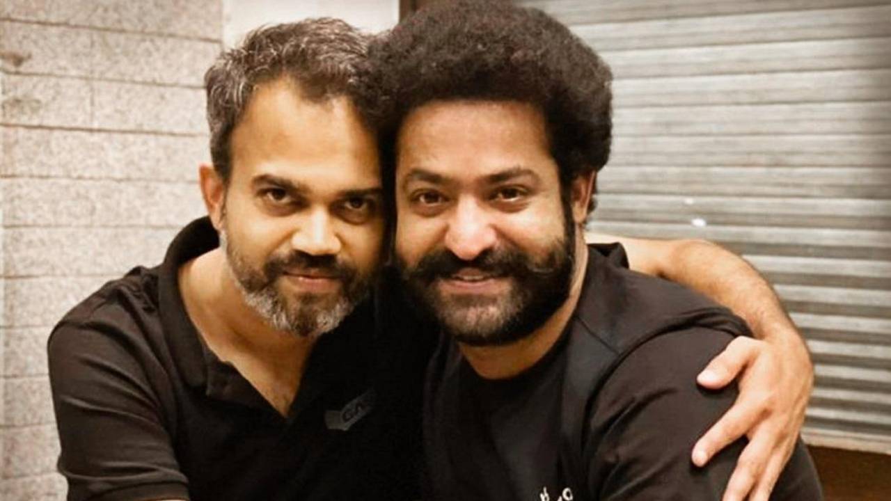 NTR: తారక్పై ప్రశాంత్ నీల్ వైరల్ కామెంట్స్! NTR: తారక్పై ప్రశాంత్ నీల్ వైరల్ కామెంట్స్!