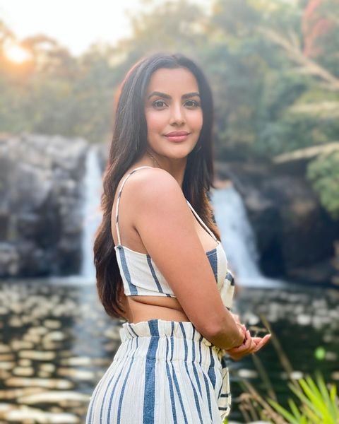 Priya Anand3