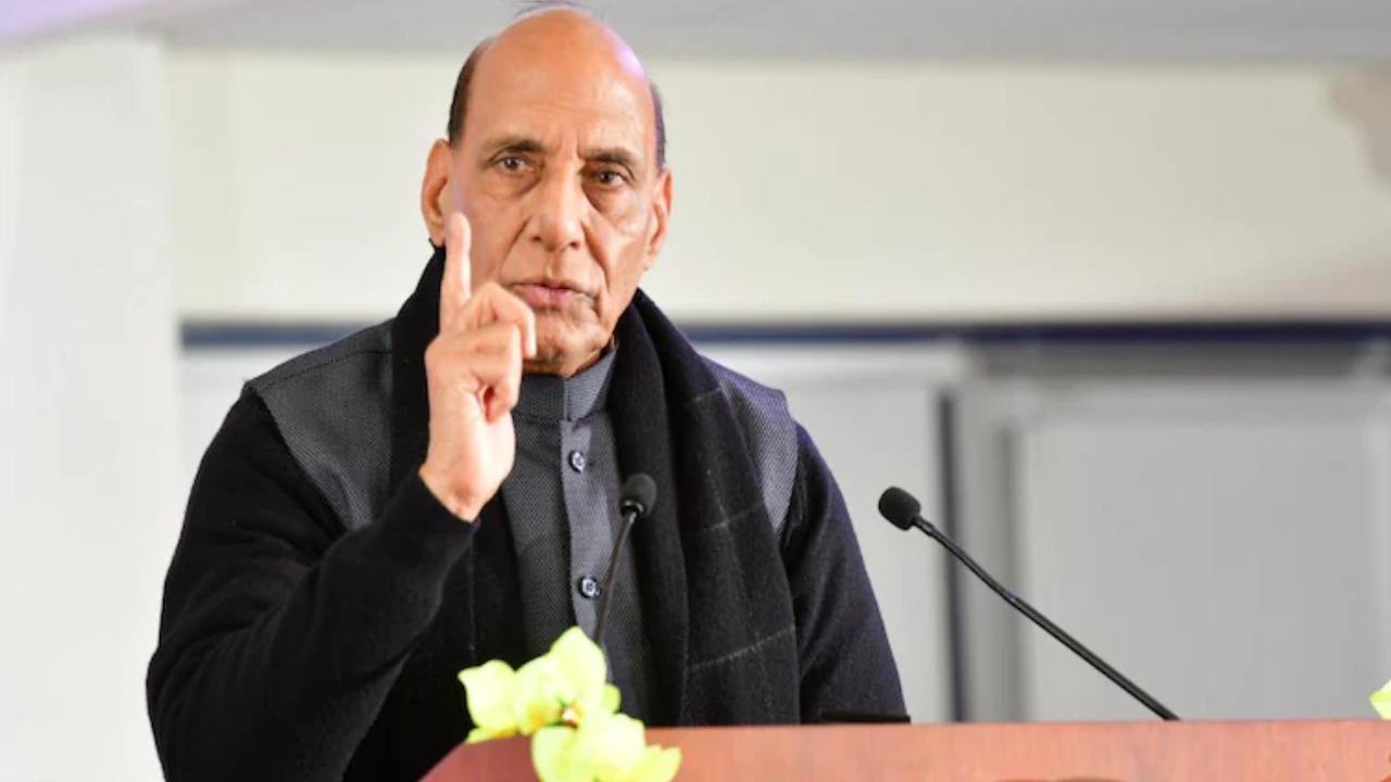 Rajnath Singh : దేశానికి ఏదైనా హాని తలపెడితే.. భారత్ విడిచిపెట్టదు : చైనాకు రాజ్నాథ్ వార్నింగ్..! Rajnath Singh : దేశానికి ఏదైనా హాని తలపెడితే.. భారత్ విడిచిపెట్టదు : చైనాకు రాజ్నాథ్ వార్నింగ్..!