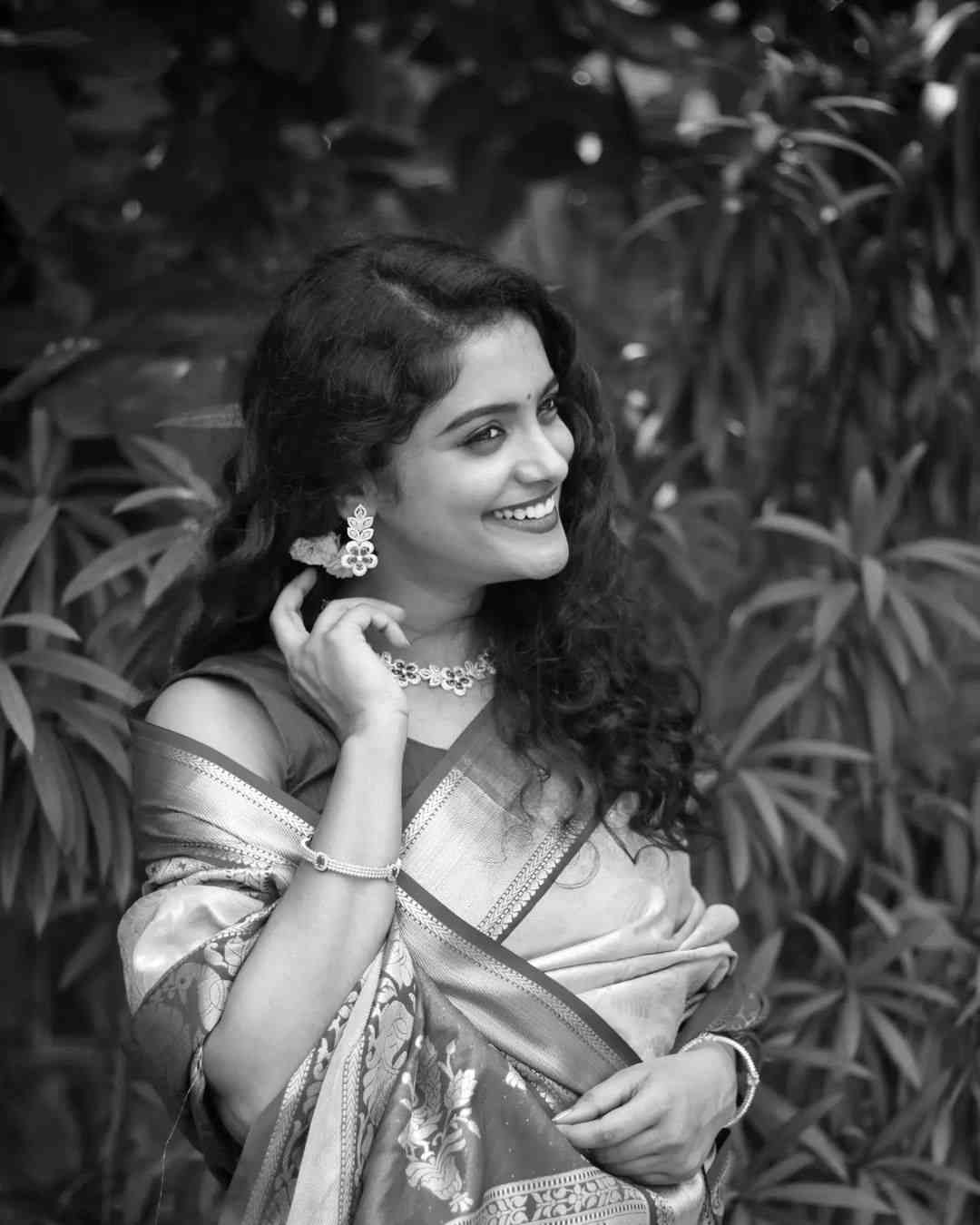 Roopa4