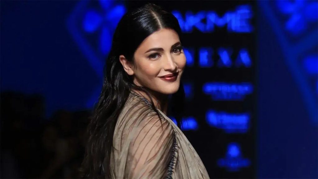 Shruti Haasan Counter Reply To Netizen On Lip Size