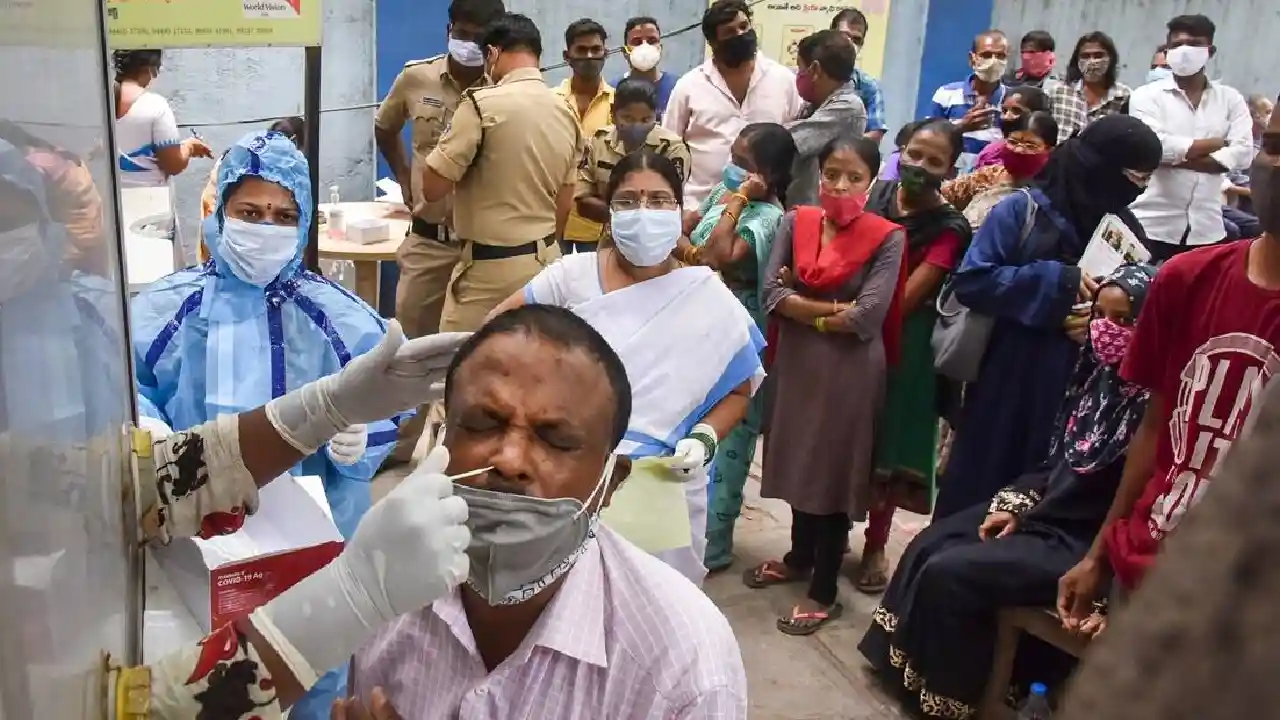 Covid Update : తెలంగాణలో కొత్తగా 11 కోవిడ్ కేసులు నమోదు Covid Update : తెలంగాణలో కొత్తగా 11 కోవిడ్ కేసులు నమోదు