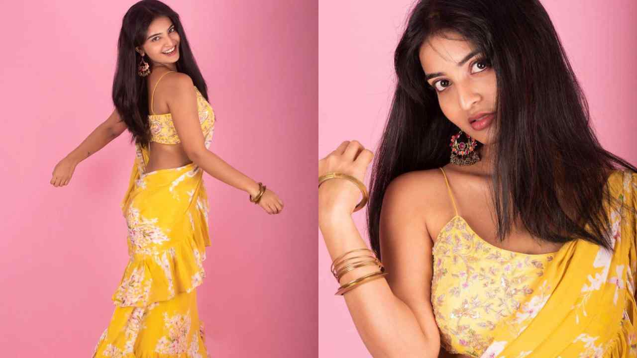 Ananya Nagalla :  పసుపు వర్ణంలో పలకరిస్తున్న అనన్య