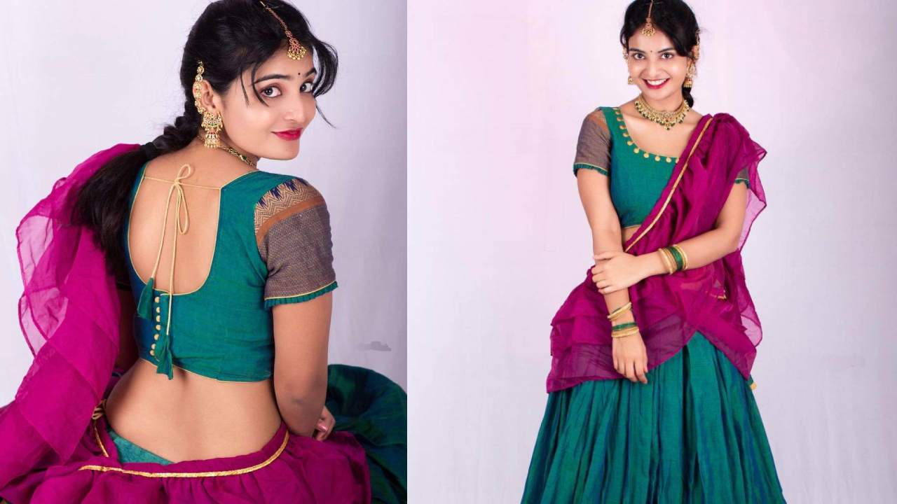 Ananya Nagalla : లంగాఓణిలో కొంటె చూపుతో చూస్తున్న తెలుగమ్మాయి అనన్య