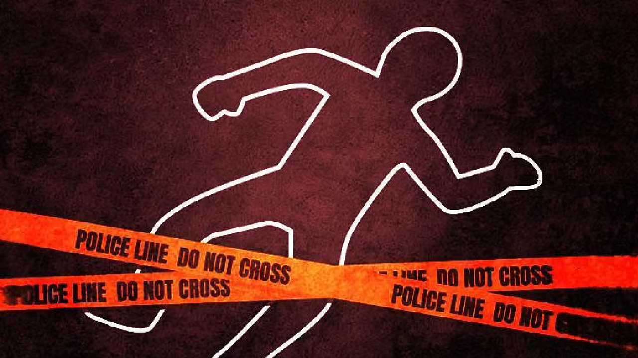 Son Murders Mother: రూ.100 ఇవ్వలేదని కన్న తల్లినే కడతేర్చిన కసాయి కొడుకు Son Murders Mother: రూ.100 ఇవ్వలేదని కన్న తల్లినే కడతేర్చిన కసాయి కొడుకు