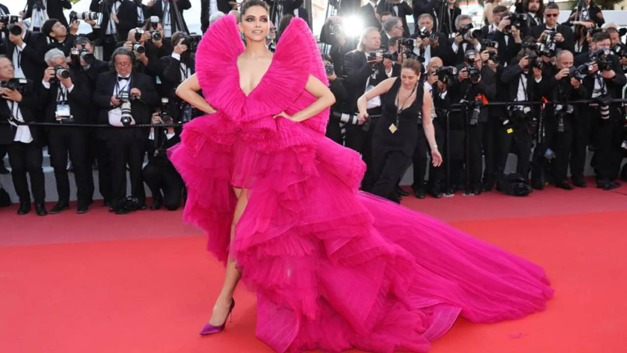 Cannes Film Festival : భారత నటికి అరుదైన గౌరవం.. కాన్స్ ఫిల్మ్ ఫెస్టివల్ జ్యూరీలో దీపికా పదుకొణె.. Cannes Film Festival : భారత నటికి అరుదైన గౌరవం.. కాన్స్ ఫిల్మ్ ఫెస్టివల్ జ్యూరీలో దీపికా పదుకొణె..