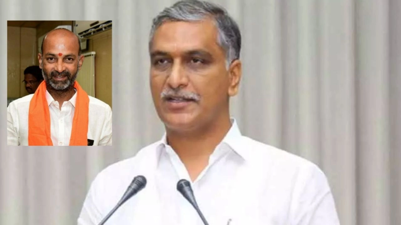 Minister Harish Rao : చర్చకు రెడీ.. టైం, ప్లేస్ ఫిక్స్ చేయండి : బండికి హరీష్ రావు సవాల్ Minister Harish Rao : చర్చకు రెడీ.. టైం, ప్లేస్ ఫిక్స్ చేయండి : బండికి హరీష్ రావు సవాల్