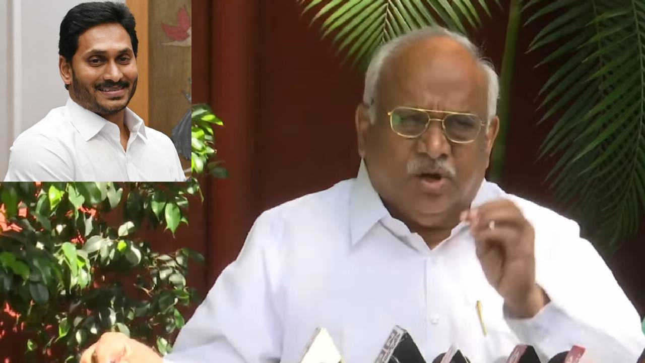 MP Kanakamedala: నేతల మెప్పుపొందేందుకే రాజధానిపై అధికారులు హైకోర్ట్ లో అఫిడవిట్: ఎంపీ కనకమేడల MP Kanakamedala: నేతల మెప్పుపొందేందుకే రాజధానిపై అధికారులు హైకోర్ట్ లో అఫిడవిట్: ఎంపీ కనకమేడల