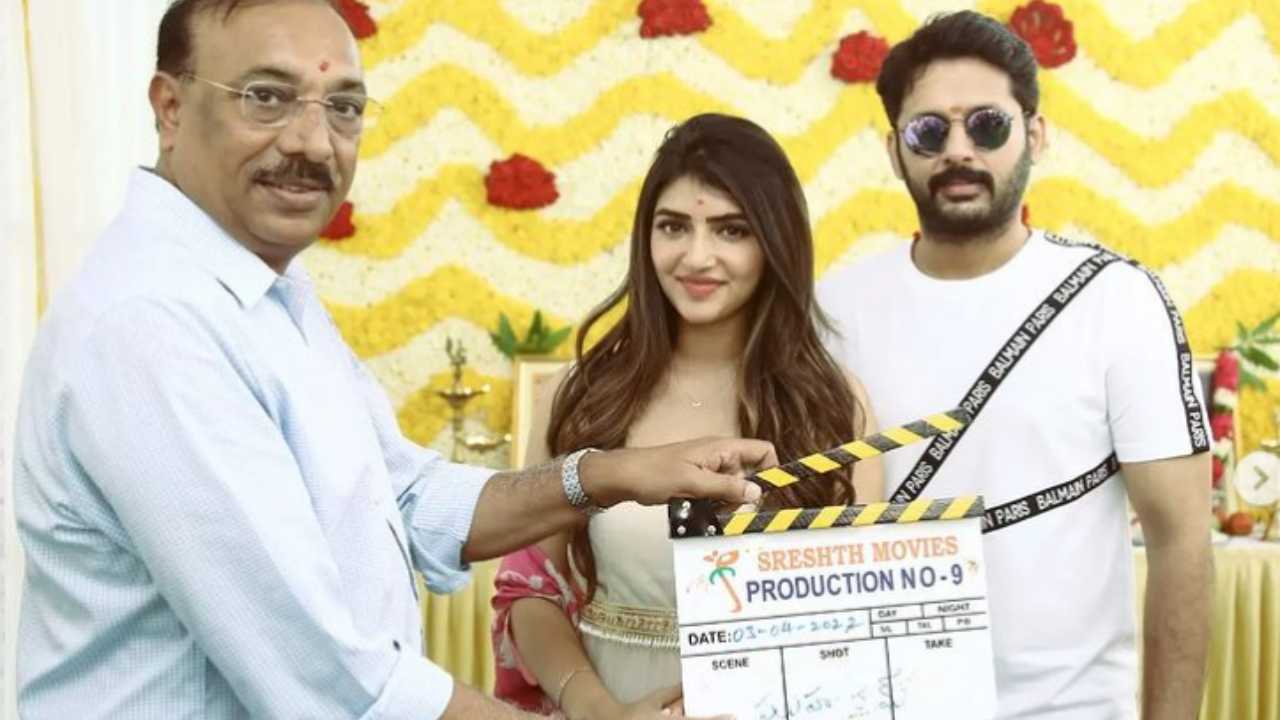 Nithin : నితిన్ కొత్త సినిమా ప్రారంభం.. ‘పెళ్లి సందD’ హీరోయిన్తో Nithin : నితిన్ కొత్త సినిమా ప్రారంభం.. ‘పెళ్లి సందD’ హీరోయిన్తో