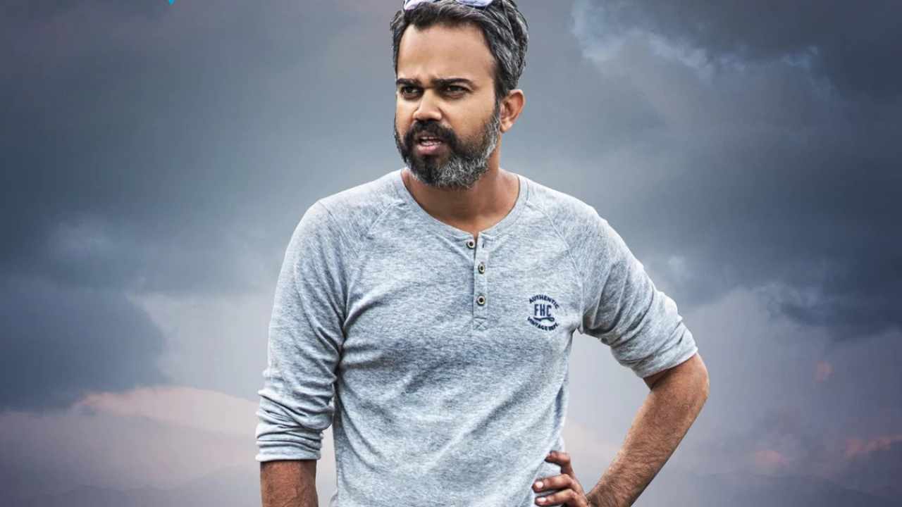 KGF : ప్రశాంత్ నీల్ మన తెలుగువాడే.. ఈ రాజకీయ నాయకుడికి బంధువే.. మీకు తెలుసా?? KGF : ప్రశాంత్ నీల్ మన తెలుగువాడే.. ఈ రాజకీయ నాయకుడికి బంధువే.. మీకు తెలుసా??