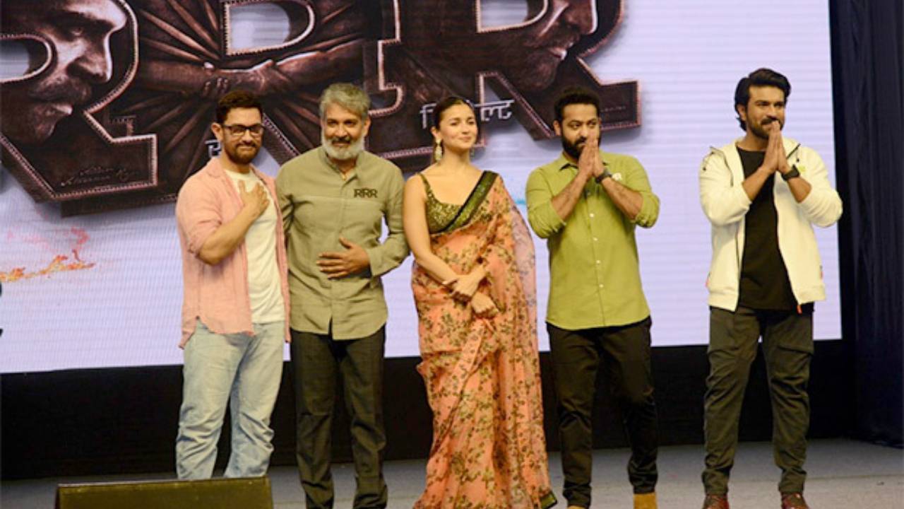 RRR : ముంబైలో చరణ్, తారక్లకు సన్మానం.. గెస్ట్గా అమీర్ ఖాన్?? RRR : ముంబైలో చరణ్, తారక్లకు సన్మానం.. గెస్ట్గా అమీర్ ఖాన్??