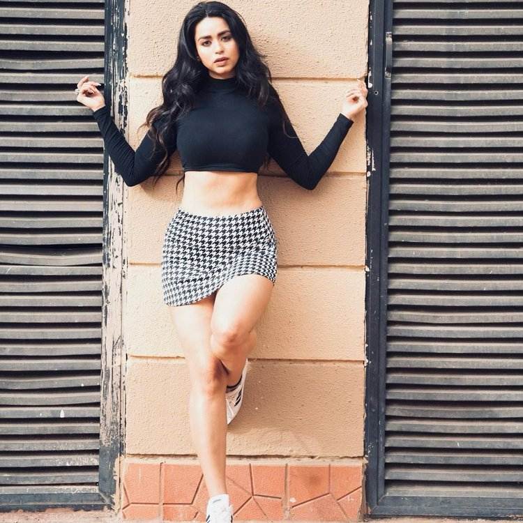 Soundarya Sharma1