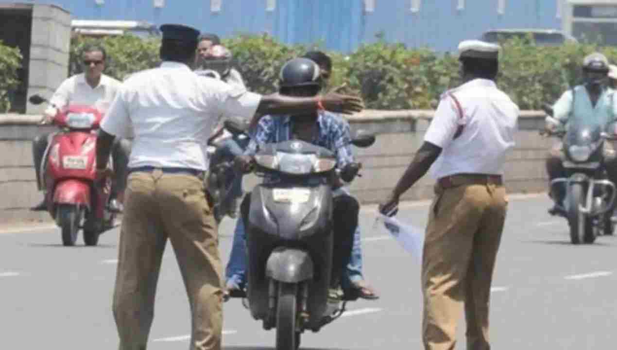 Vehicle pending challans : లాస్ట్ డే.. నేటితో ముగియనున్న పెండింగ్ చలాన్ల డిస్కౌంట్ ఆఫర్ గడువు.. Vehicle pending challans : లాస్ట్ డే.. నేటితో ముగియనున్న పెండింగ్ చలాన్ల డిస్కౌంట్ ఆఫర్ గడువు..