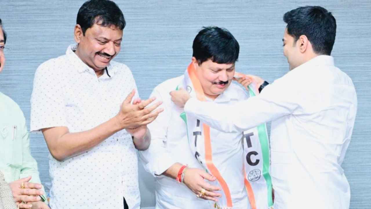 Arjun Singh Rreturns to TMC: బెంగాల్లో బీజేపీకి షాక్.. టీఎమ్సీ గూటికి బీజేపీ ఎంపీ Arjun Singh Rreturns to TMC: బెంగాల్లో బీజేపీకి షాక్.. టీఎమ్సీ గూటికి బీజేపీ ఎంపీ