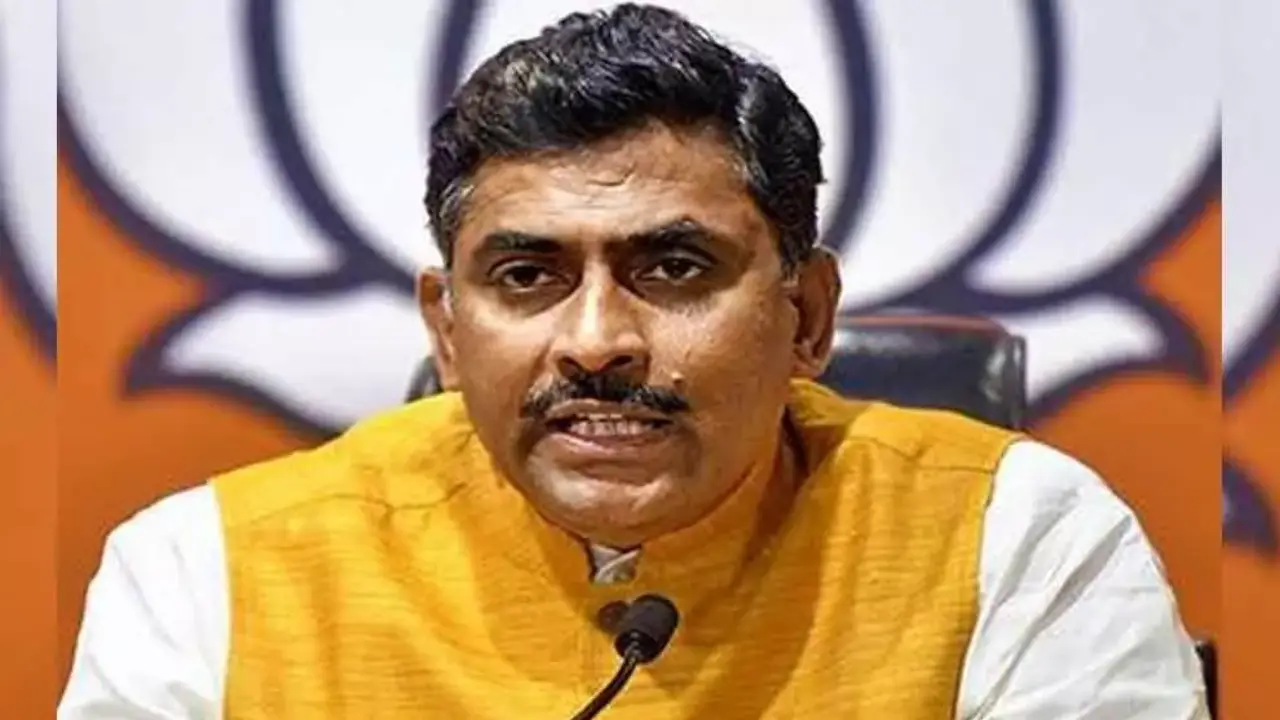 Rajya sabha : యూపీ కోటాలో రాజ్యసభకు వెళ్లనున్న బీజేపీ నేత..మురళీధర్ రావు పేరును పరిశీలిస్తున్న బీజేపీ హైకమాండ్ Rajya sabha : యూపీ కోటాలో రాజ్యసభకు వెళ్లనున్న బీజేపీ నేత..మురళీధర్ రావు పేరును పరిశీలిస్తున్న బీజేపీ హైకమాండ్