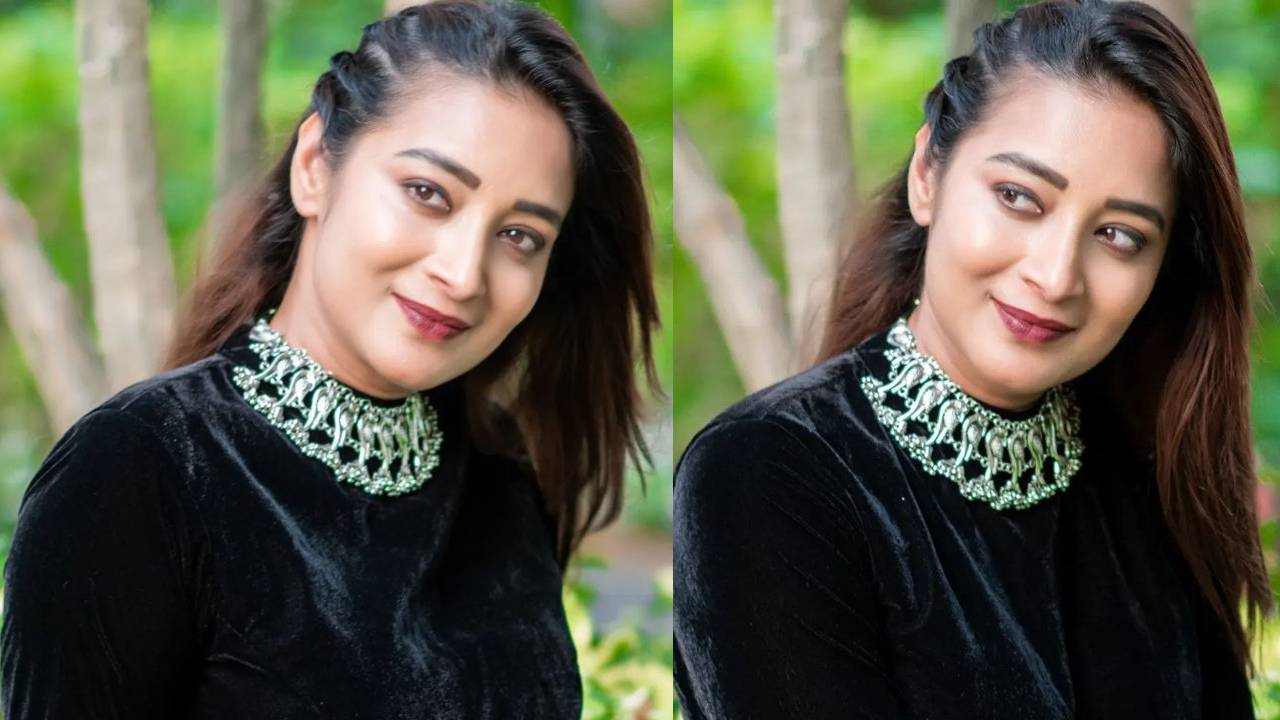 Bhanu Shree: బ్లాక్ టాప్‌లో మైండ్ బ్లాక్ చేస్తున్న భానుశ్రీ