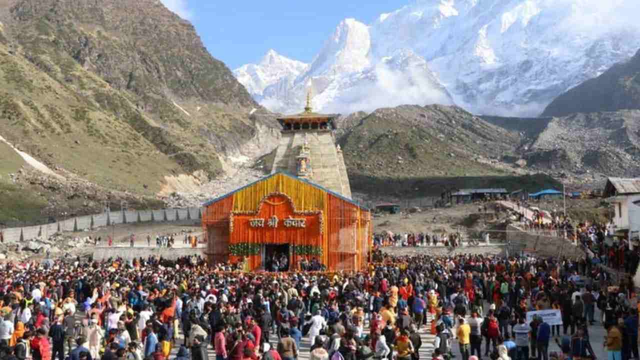 Char Dham Yatra: 25 రోజుల్లో 99 మంది చార్ధామ్ యాత్రికులు మృతి.. ఎందుకిలా జరుగుతుందంటే.. Char Dham Yatra: 25 రోజుల్లో 99 మంది చార్ధామ్ యాత్రికులు మృతి.. ఎందుకిలా జరుగుతుందంటే..