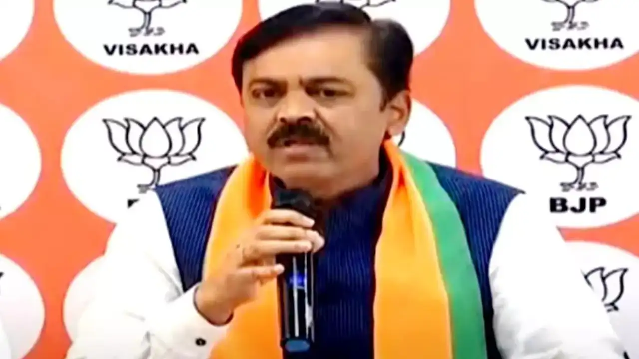 Amaravati : మూడు రాజధానులు అమలు సాధ్యం కాదని జగన్ కు బాగా అర్థం అయ్యింది : జీవిఎల్ Amaravati : మూడు రాజధానులు అమలు సాధ్యం కాదని జగన్ కు బాగా అర్థం అయ్యింది : జీవిఎల్