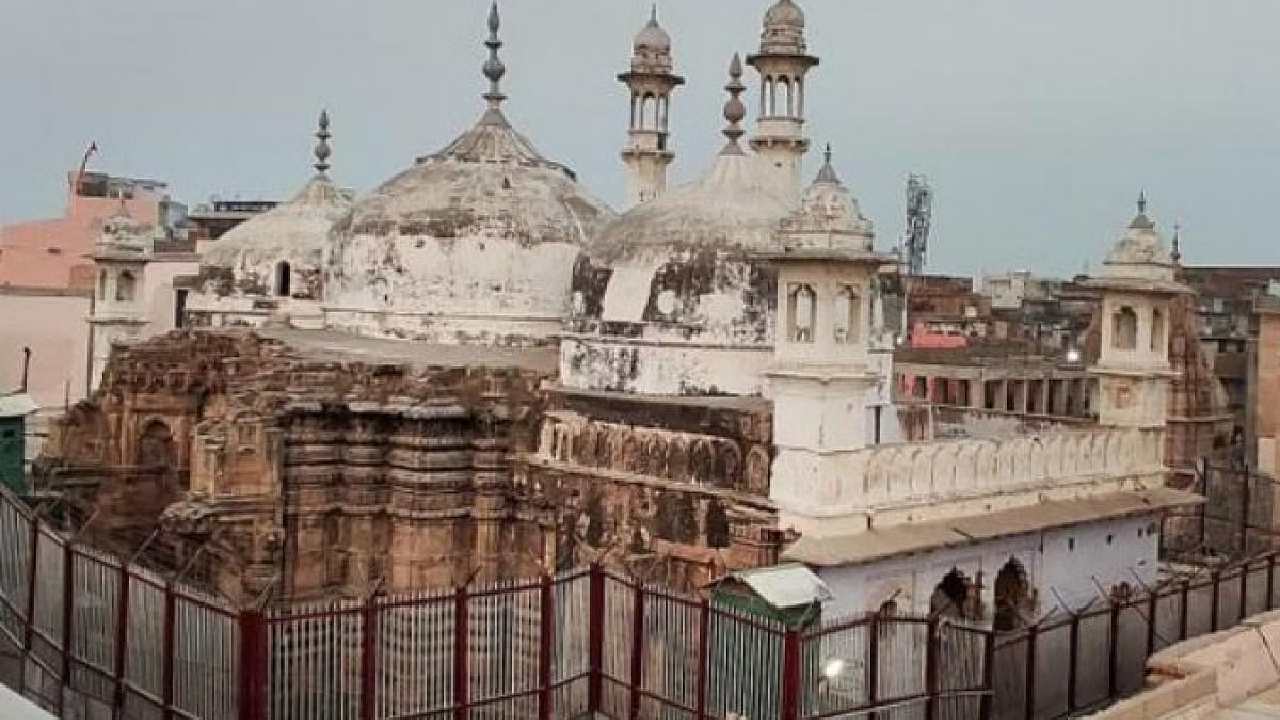 Gyanvapi: జ్ఞానవాపి మసీదులో శివలింగం.. సీజ్ చేయాలన్న కోర్టు Gyanvapi: జ్ఞానవాపి మసీదులో శివలింగం.. సీజ్ చేయాలన్న కోర్టు