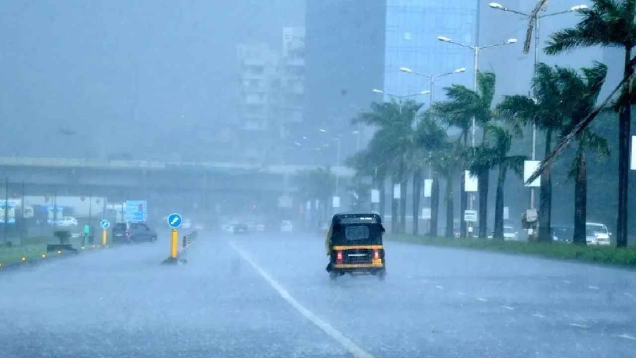 Heavy Rains: చల్లటి కబురు.. దేశవ్యాప్తంగా వానలు Heavy Rains: చల్లటి కబురు.. దేశవ్యాప్తంగా వానలు