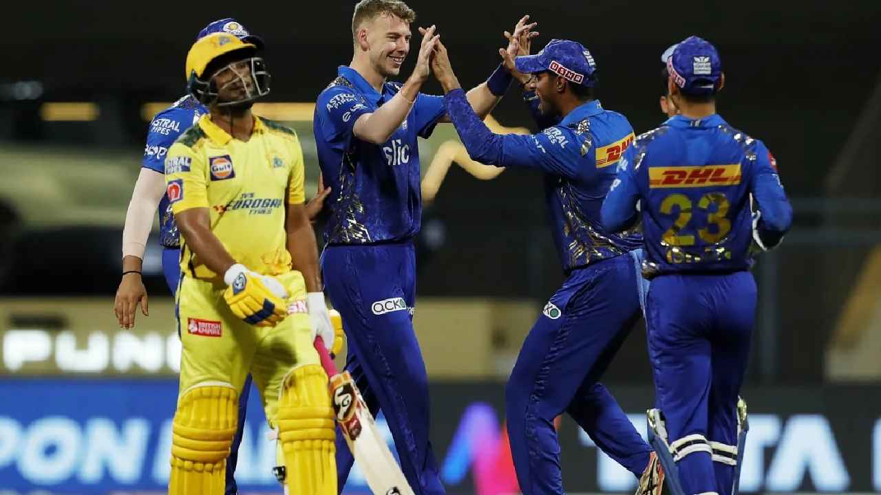 IPL2022 Chennai Vs MI : చెలరేగిన ముంబై బౌలర్లు.. 97 పరుగులకే చెన్నై ఆలౌట్ IPL2022 Chennai Vs MI : చెలరేగిన ముంబై బౌలర్లు.. 97 పరుగులకే చెన్నై ఆలౌట్
