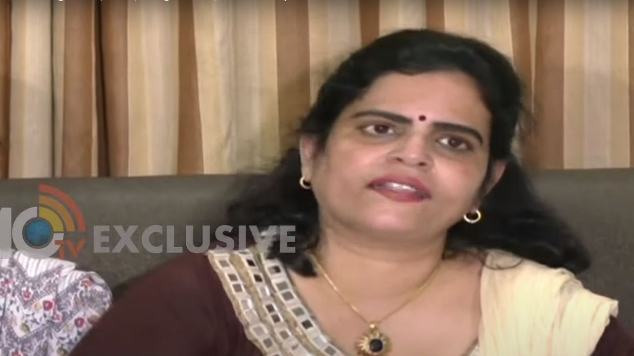 Karate Kalyani: నేనే తప్పు చేయలేదు.. నేనెక్కడికి పారిపోలేదు Karate Kalyani: నేనే తప్పు చేయలేదు.. నేనెక్కడికి పారిపోలేదు
