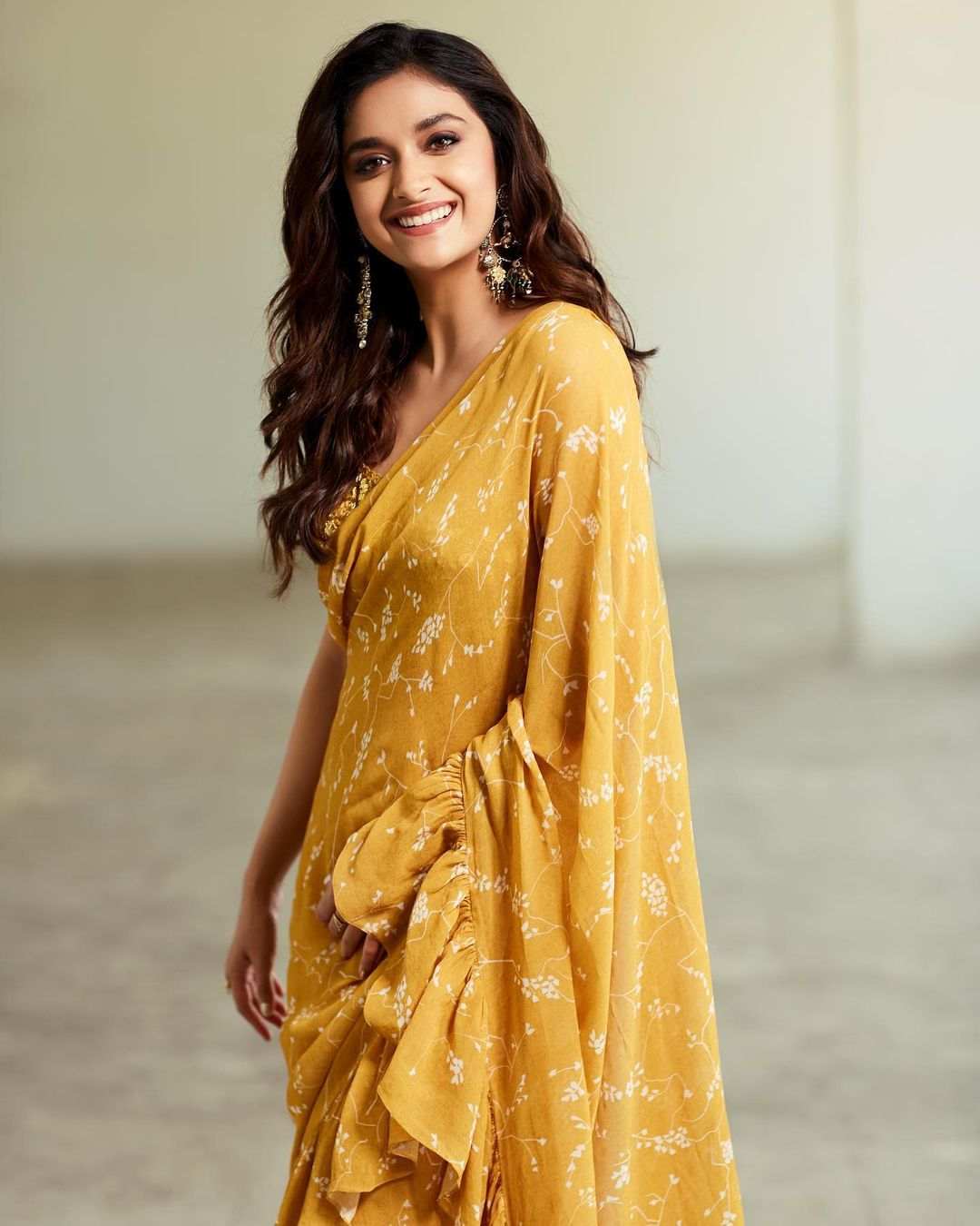 Keerthy Suresh Looks Amazing In Pink Saree006
