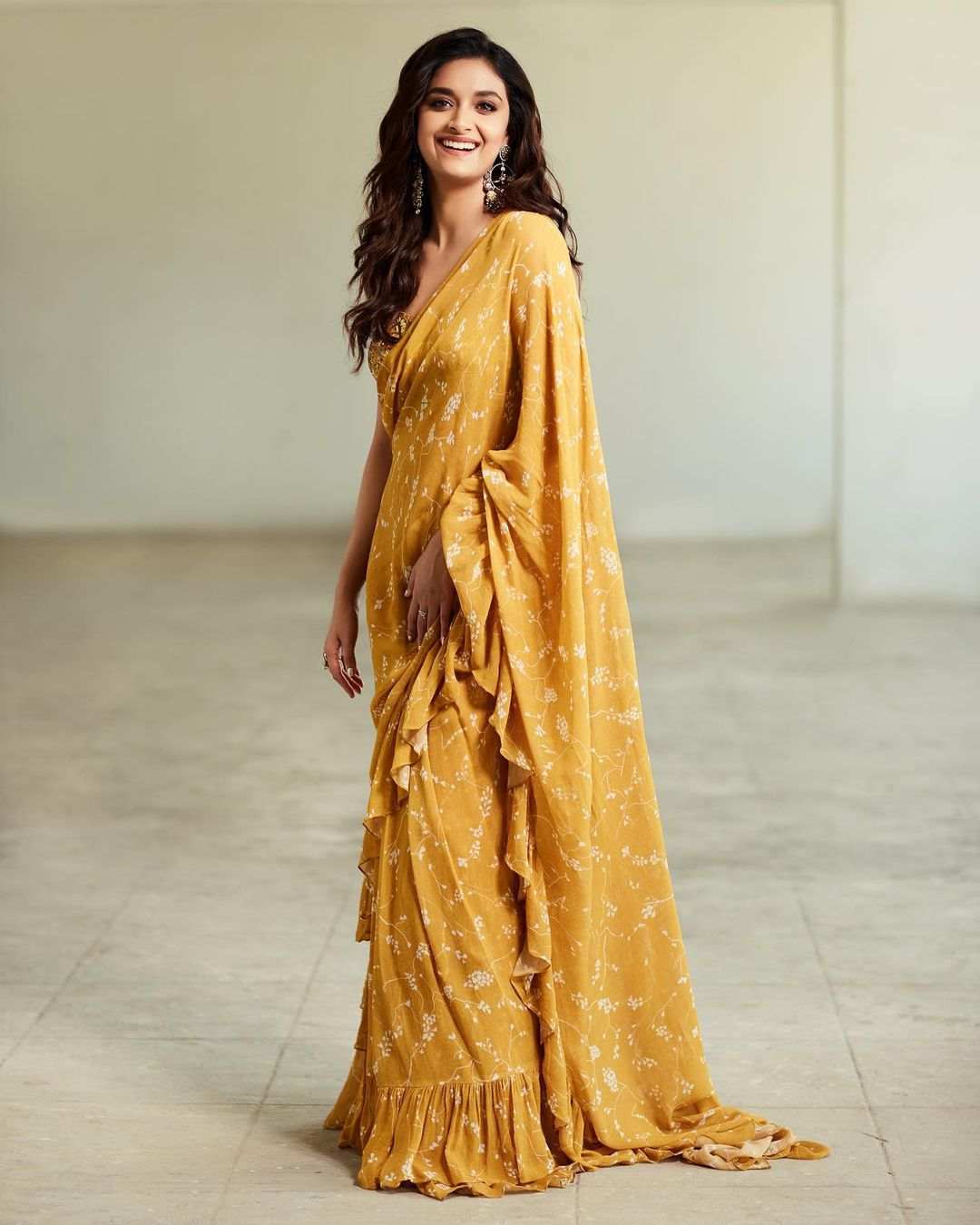 Keerthy Suresh Looks Amazing In Pink Saree007