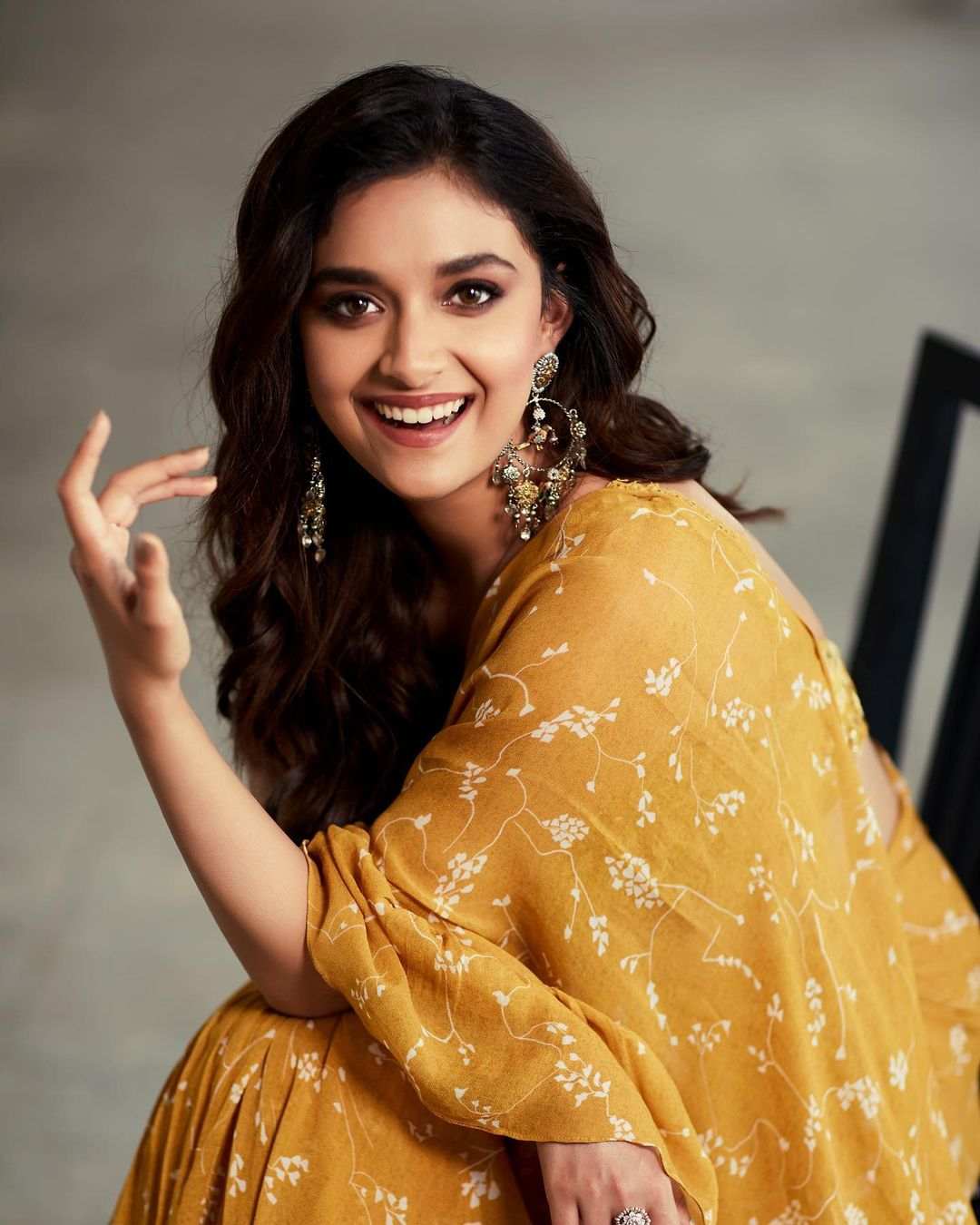 Keerthy Suresh Looks Amazing In Pink Saree012