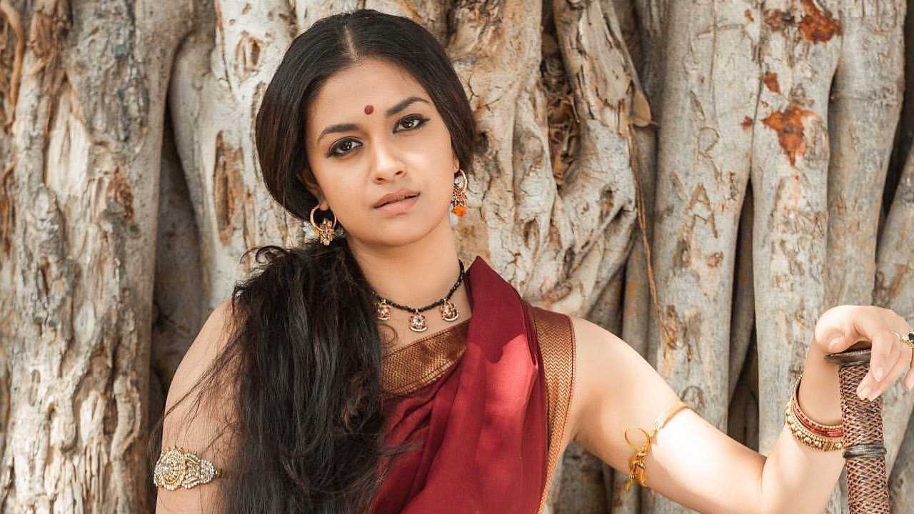 Keerthy Suresh: కళావతి.. రూటు మార్చాల్సిందేనమ్మా! Keerthy Suresh: కళావతి.. రూటు మార్చాల్సిందేనమ్మా!