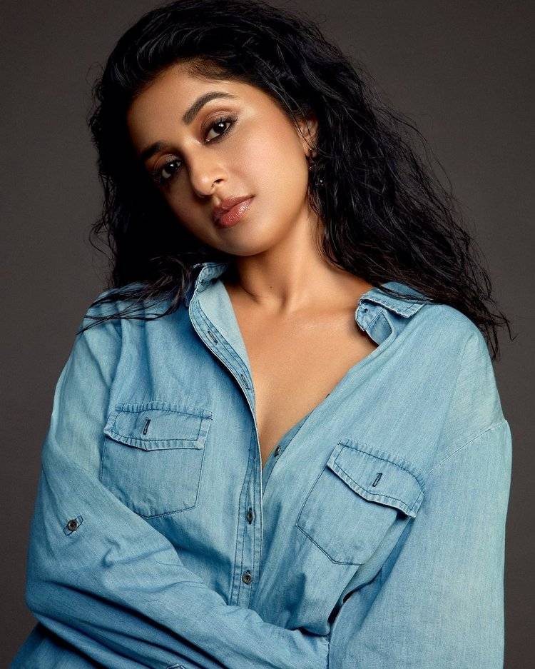 Meera Jasmine4