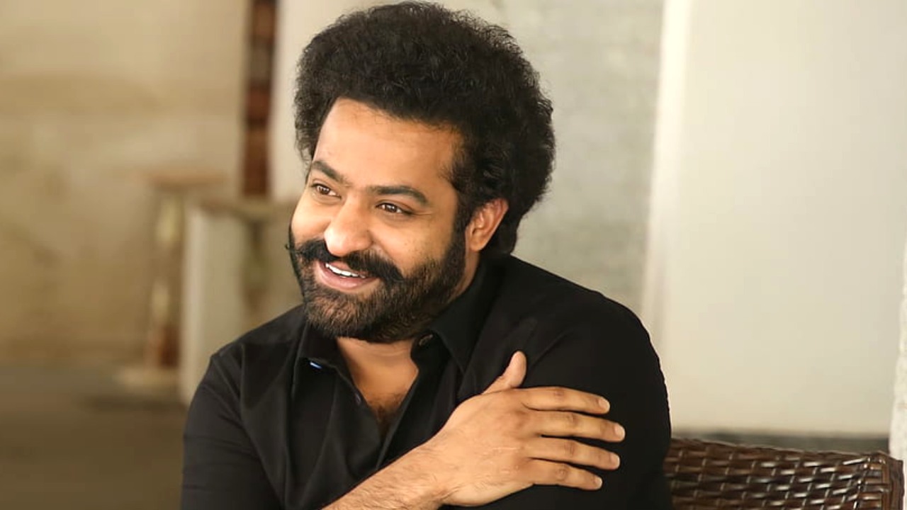 Jr NTR: చిల్ మూడ్ నుండి వర్క్ మూడ్లోకి ఎన్టీఆర్.. ఇక దూకుడే! Jr NTR: చిల్ మూడ్ నుండి వర్క్ మూడ్లోకి ఎన్టీఆర్.. ఇక దూకుడే!