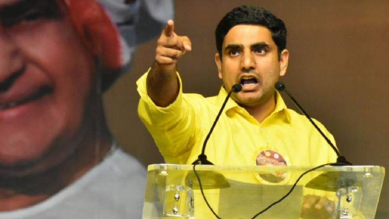 Nara Lokesh: చంద్రబాబు రాముడైతే.. జగన్ రాక్షసుడు: నారా లోకేష్ Nara Lokesh: చంద్రబాబు రాముడైతే.. జగన్ రాక్షసుడు: నారా లోకేష్