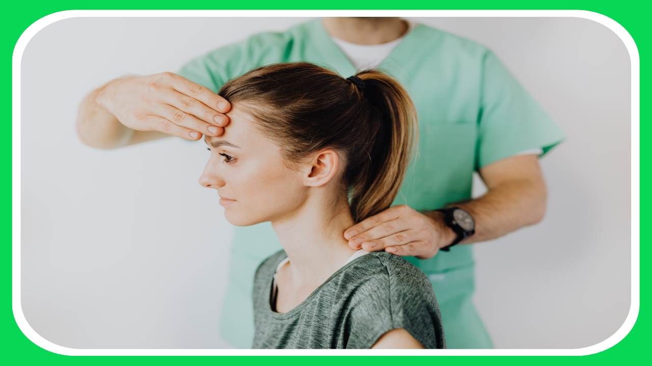 Neck Pain : మెడనొప్పికి దారితీసే రోజువారి పొరపాట్లు! Neck Pain : మెడనొప్పికి దారితీసే రోజువారి పొరపాట్లు!