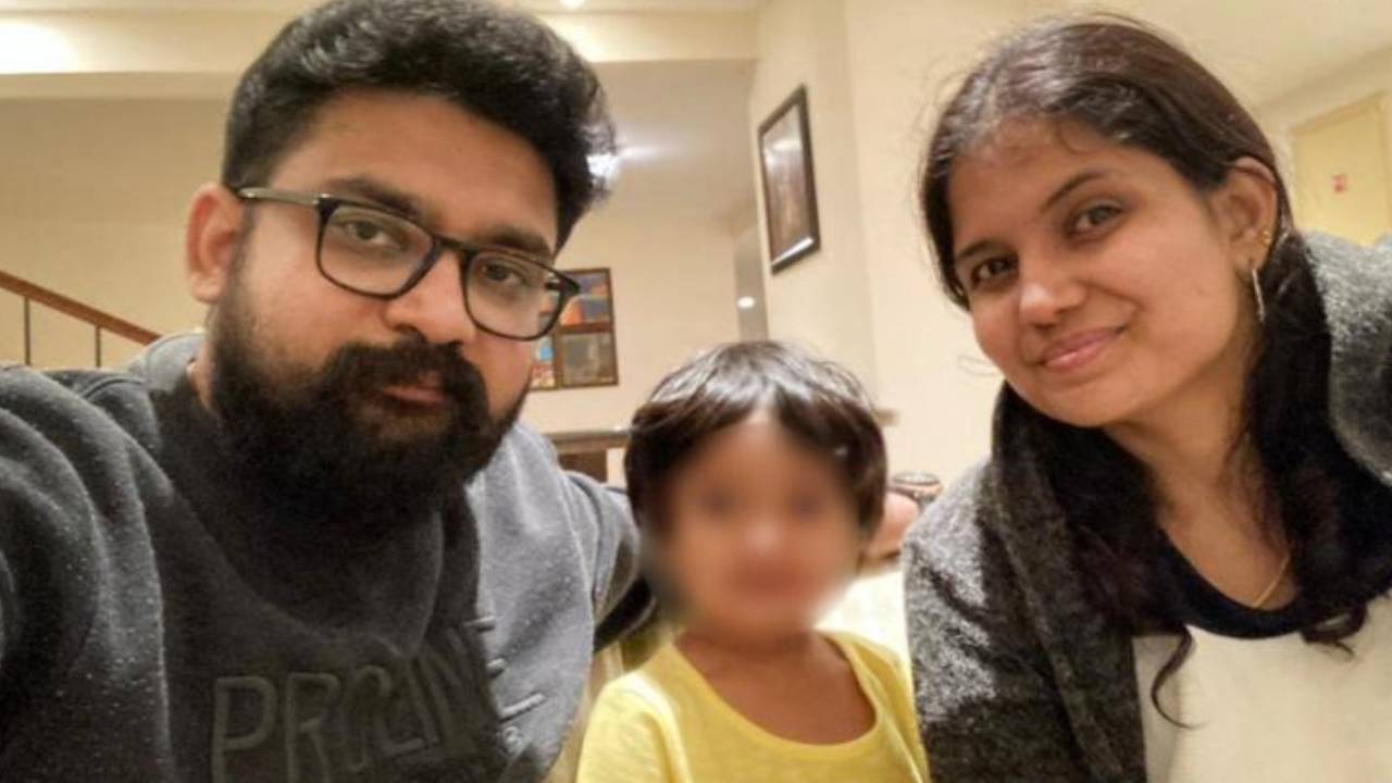 No Religion-No Caste child: తమిళనాడులో తొలిసారి..మూడున్నరేళ్ల చిన్నారికి ‘కుల, మత రహిత ధ్రువీకరణ పత్రం’జారీ No Religion-No Caste child: తమిళనాడులో తొలిసారి..మూడున్నరేళ్ల చిన్నారికి ‘కుల, మత రహిత ధ్రువీకరణ పత్రం’జారీ