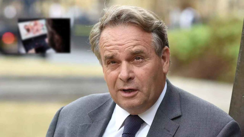 Pornography In Parliament (1)