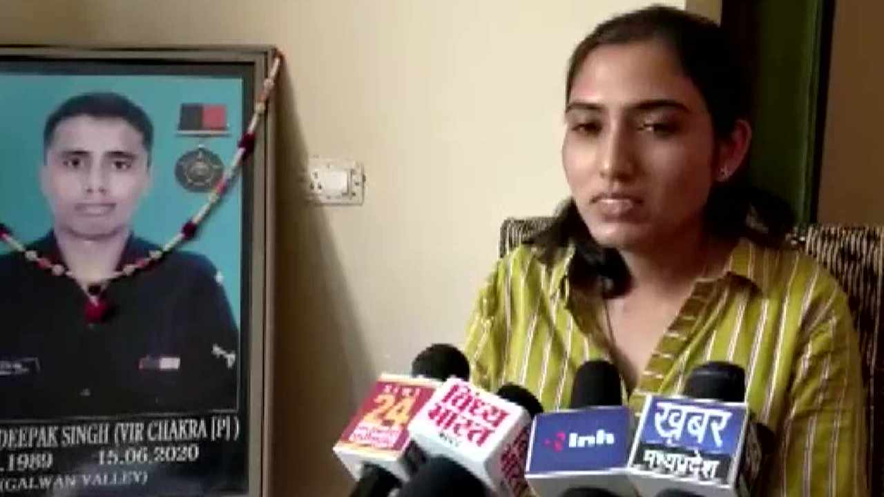 Rekha Singh: భర్త కలను నెరవేర్చిన రేఖా సింగ్.. ఆర్మీలోకి ఎంట్రీ Rekha Singh: భర్త కలను నెరవేర్చిన రేఖా సింగ్.. ఆర్మీలోకి ఎంట్రీ